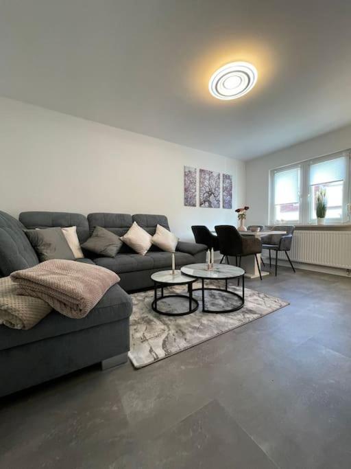 Komfortable Ferienwohnung In Halle-Kroellwitz ハレ エクステリア 写真